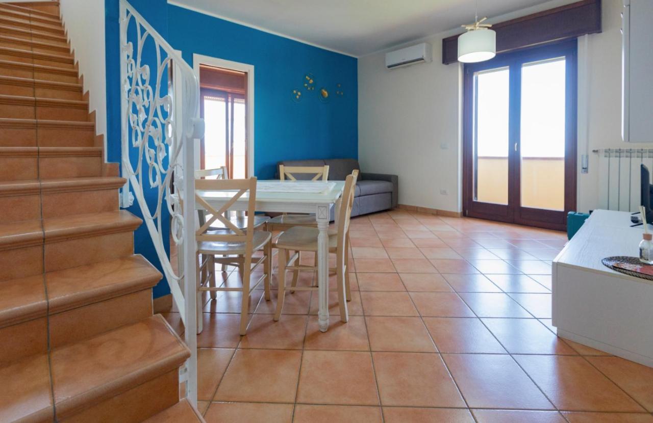 Waterfront House Fiumicino Apartment Exterior photo